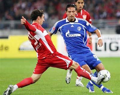 尼为首的罗 尼为首的罗